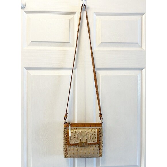 Brahmin Manhattan Croc Embossed Crossbody Bag Beige/brown / Tan - Picture 2 of 8